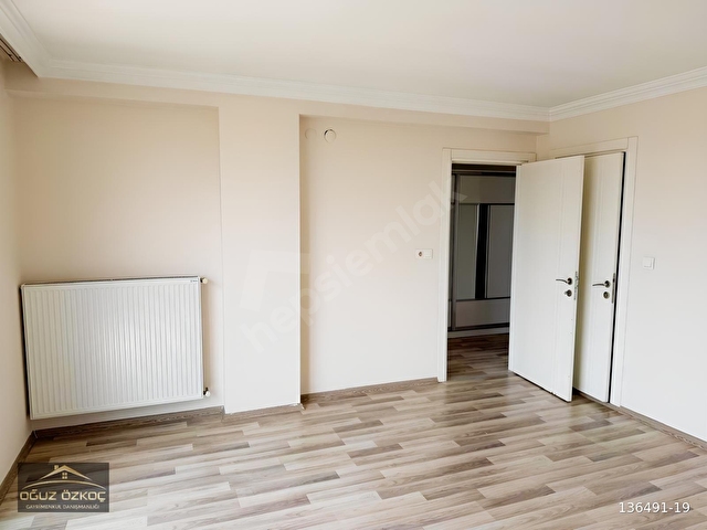 Hürriyet Mahallesi Ş.Özpolat Cadde Üzerinde Ferah Kiralık Daire - Görsel 23