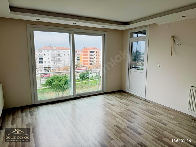 Hürriyet Mahallesi Ş.Özpolat Cadde Üzerinde Ferah Kiralık Daire - Görsel 14