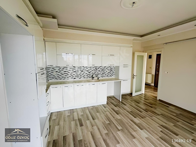 Hürriyet Mahallesi Ş.Özpolat Cadde Üzerinde Ferah Kiralık Daire - Görsel 7