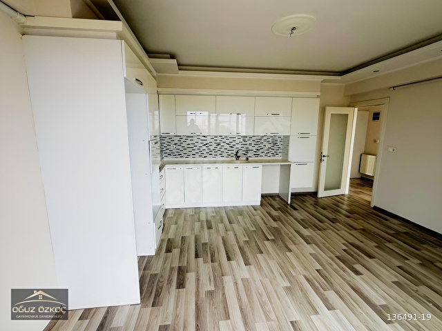 Hürriyet Mahallesi Ş.Özpolat Cadde Üzerinde Ferah Kiralık Daire - Görsel 5