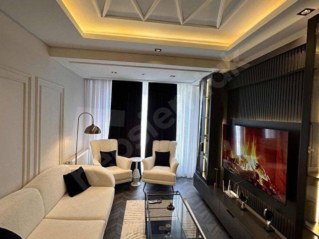 ATAKUMDA LÜKS EŞYALI HAVUZLU DENİZ MANZARALI KONSENPT 1+1 DAİRE - Görsel 17