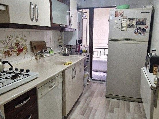 MECİDİYE GAYRİMENKULDEN A.MENDERES MHDE 2+1 KOTTA NORMAL YAPILI - Görsel 13