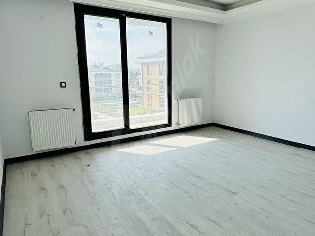Selimpaşada Site İçerisinde Satılık 4+2 Geniş Dubleks Daire - Görsel 7