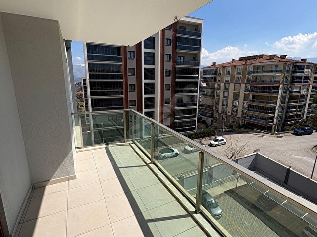 ŞEMİKLER DE 180m2 ARAKAT 3+1 GENİŞ DAİRE - Görsel 12