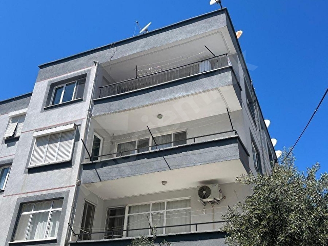 GÜZELÇAMLI MERKEZDE SATILIK 3+1 AYRI MUTFAKLI BAKIMLI DAIRE - Görsel 2