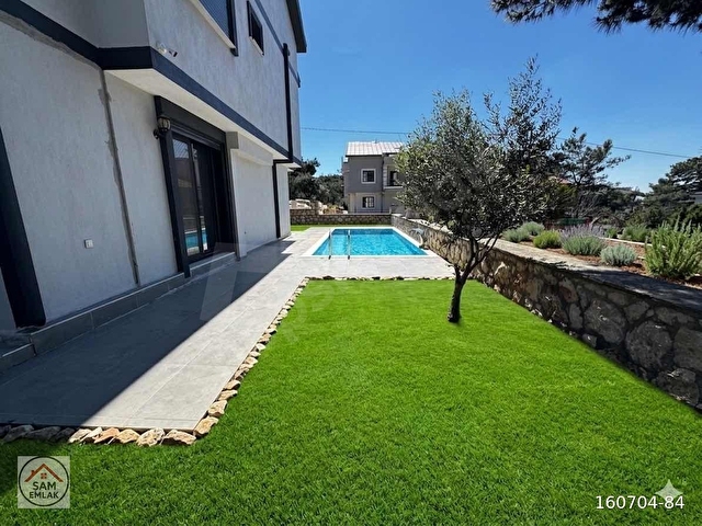 AKBÜKTE Bol Oksijenli, Geniş Teraslı Müstakil Havuzlu Villa - Görsel 2