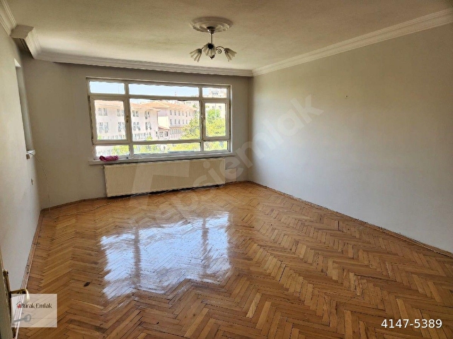 Burak Emlakdan Kiralık Daire Cebeci Karacabey Sk. 3+1 B.Salon Arakat