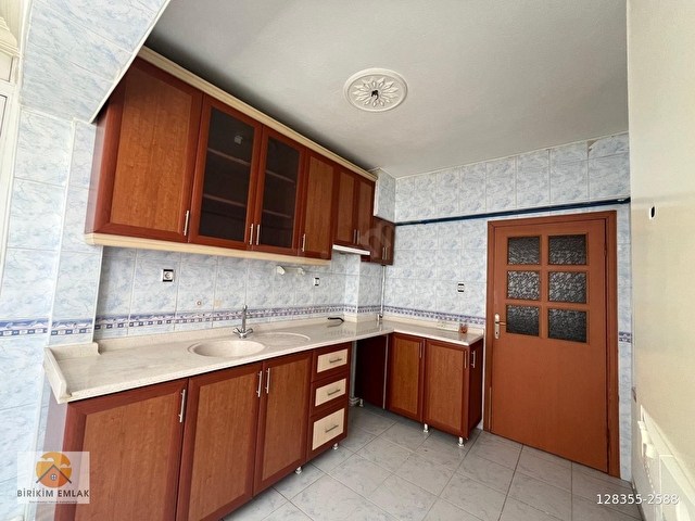 NATOYOLU CADDE YAKINI 3+1 1.KATTA ÖN CEPHE 110M² SATILIK DAİRE - Görsel 2