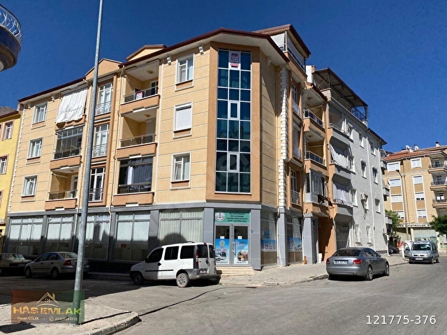 HAS EMLAK TAN BU FIRSAT KAÇMAZ GİRİŞLERİ AYRI TEK DAİRE FİYATINA DUPLEXS 5+1 UYGUN FİYATA DAİRE - Görsel 2