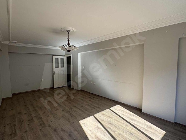 MSGDEN ÜZÜMCÜ OKULU YAKINI - SİTE İÇİNDE ARAKAT 3+1 FERAH DAİRE - Görsel 9
