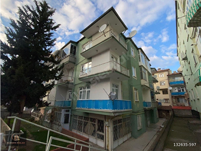 GÜRSES EMLAKTAN KİRALIK 3+1  ÇARŞI MERKEZDE DAİRE
