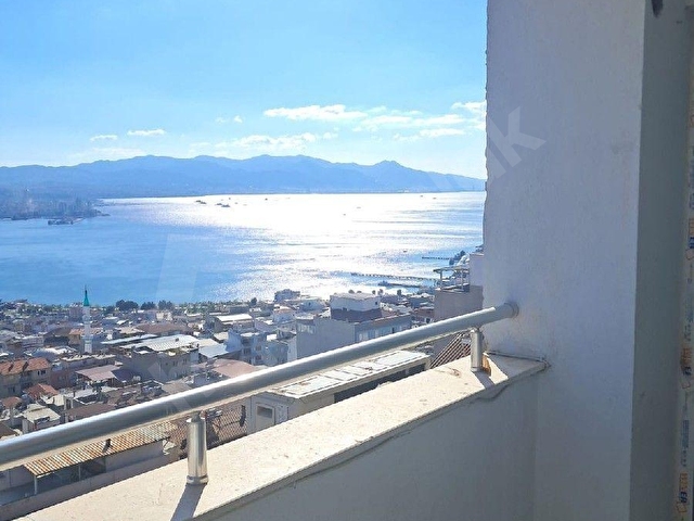Bayraklı Cengizhan Mahallesinde Deniz Manzaralı 2+1 90 m2 Satılık Daire - Görsel 11