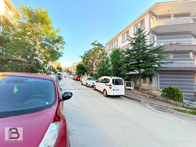 BİRİMDEN,SOKULLU CADDE YAKINI,2+1,KOMBİLİ,YAPILI,GİRİŞ KAT - Görsel 13