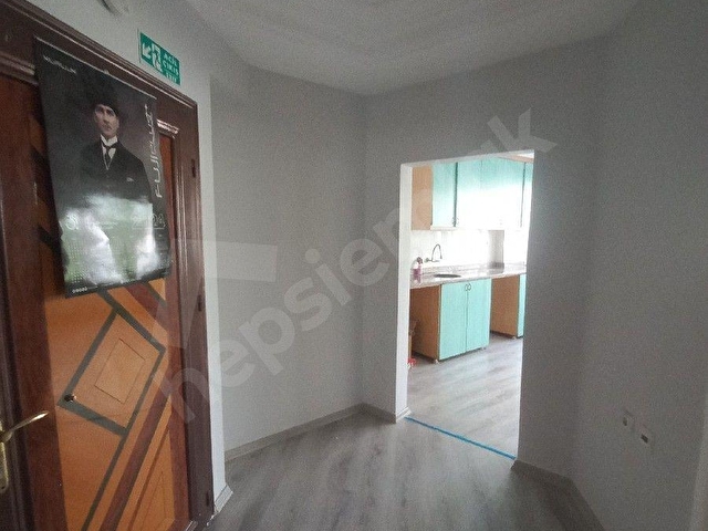Barış Manço bulv üzeri 4+1 K.Mutfaklı Parkeli Temiz Daire - Görsel 3