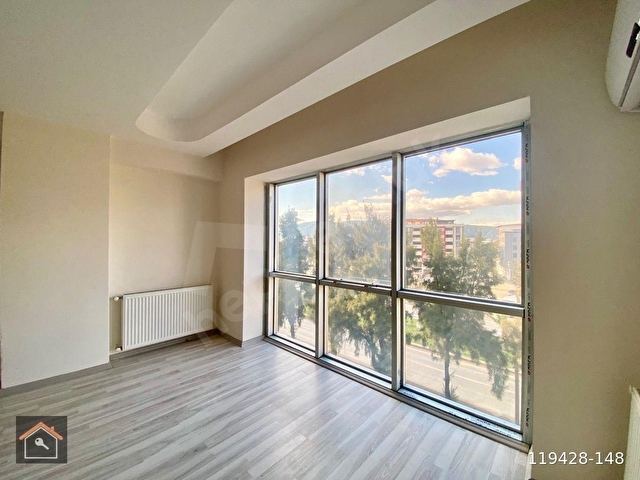 GÜNAY EMLAKTAN TORBALIDA CADDE ÜZERİNDE SATILIK 3+1 145 M2 DOAĞALGAZLI DAİRE - Görsel 7