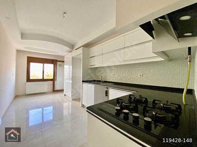 GÜNAY EMLAKTAN TORBALIDA CADDE ÜZERİNDE SATILIK 3+1 145 M2 DOAĞALGAZLI DAİRE