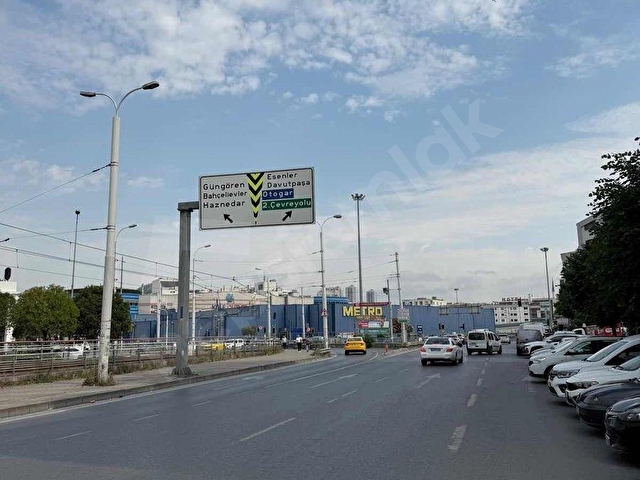 MERTERDE TEKSTİLİN KALBİNDE 640M2 HAZIR MOBİLYALI OFİS KATI - Görsel 29