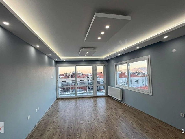 GÖZTEPEDE YENİ TADİLATLI İÇ MİMAR DOKUNUŞLU 3+1 SATILIK DAİRE - Görsel 11