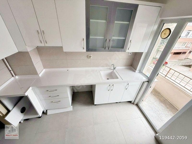 İNCİRLİ R.SAYDAM CD.YAKINI KATTA 3+1 YAPILI KİRALIK DAİRE.. - Görsel 3