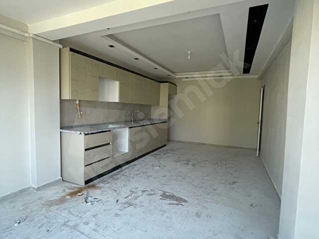 KÖRÜKTE FIRSAT SATILIK 170m2 3,5+1 DAİRE - Görsel 2