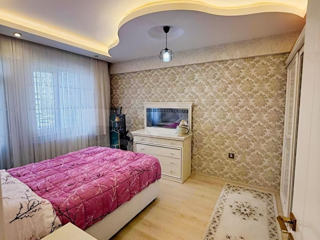 KARATAŞ MERKEZİ LOKASYON DA RÜYA SİTESİN DE SATILIK DAİRE - Görsel 10