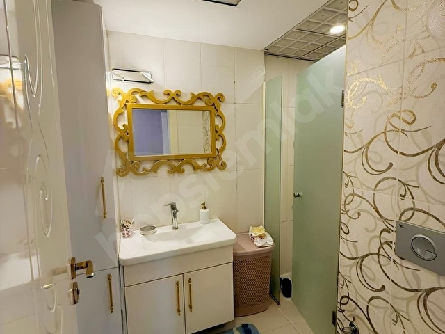 KARATAŞ MERKEZİ LOKASYON DA RÜYA SİTESİN DE SATILIK DAİRE - Görsel 20