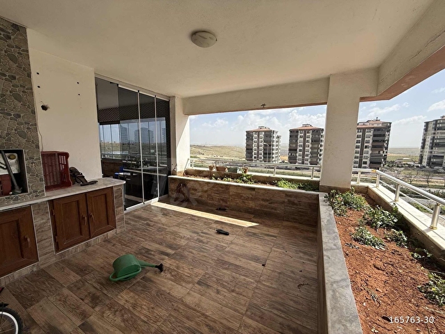 KARATAŞ MERKEZİ LOKASYON DA RÜYA SİTESİN DE SATILIK DAİRE - Görsel 26