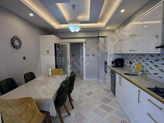 KARATAŞ MERKEZİ LOKASYON DA RÜYA SİTESİN DE SATILIK DAİRE - Görsel 7