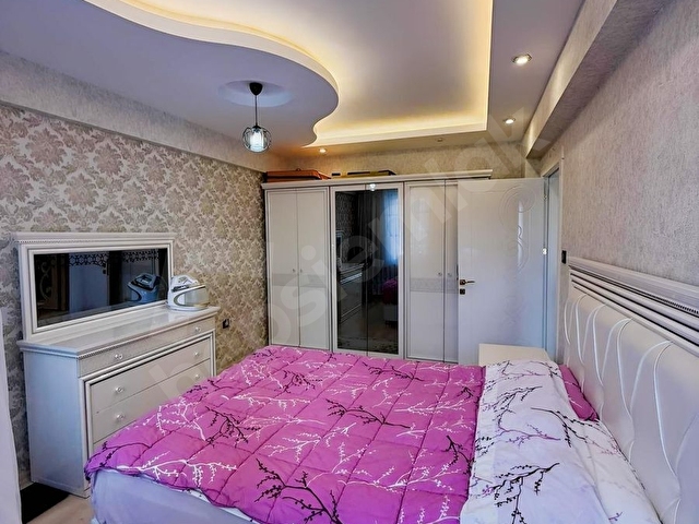 KARATAŞ MERKEZİ LOKASYON DA RÜYA SİTESİN DE SATILIK DAİRE - Görsel 12
