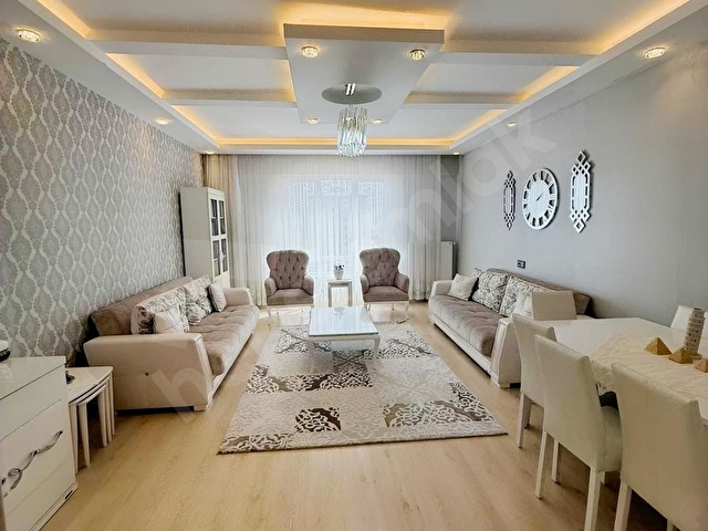 KARATAŞ MERKEZİ LOKASYON DA RÜYA SİTESİN DE SATILIK DAİRE - Görsel 2