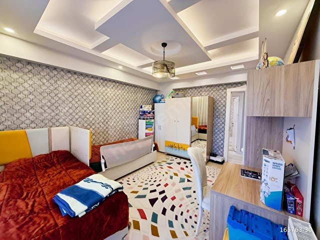 KARATAŞ MERKEZİ LOKASYON DA RÜYA SİTESİN DE SATILIK DAİRE - Görsel 9
