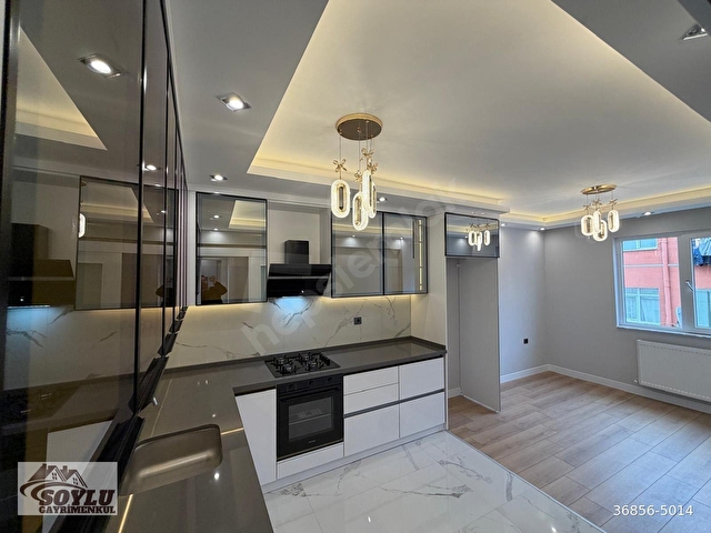 SOYLU GAYRİMENKULDEN SOKULLU CADDE ÜZERİNDE 3+1 1.KAT EBEVEYN BANYOLU FULL YAPILI SATILIK DAİRE - Görsel 5