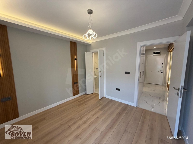SOYLU GAYRİMENKULDEN SOKULLU CADDE ÜZERİNDE 3+1 1.KAT EBEVEYN BANYOLU FULL YAPILI SATILIK DAİRE - Görsel 13