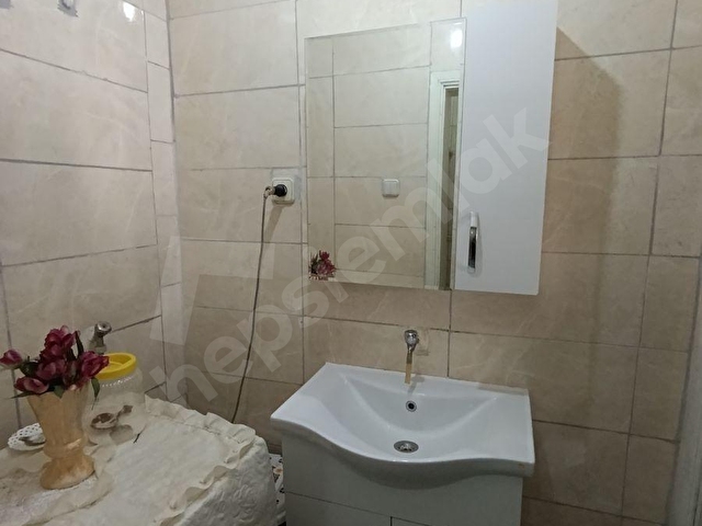 KÖŞE PARSEL ÜZERİNDE SATILIK MÜSTAKİL BAKIMLI EV - Görsel 7