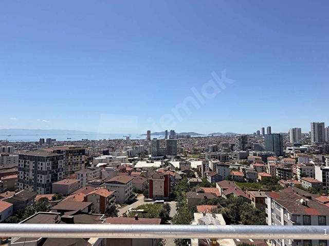 Kartal Hürriyette Metro Yakını Satılık 4+1 Dublex Daire