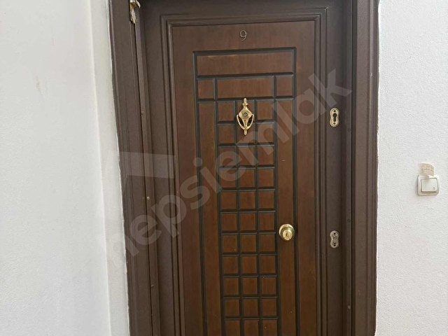 Kızıltoprak Mahallesinde 2+1 Kullanışlı Daire - Görsel 2