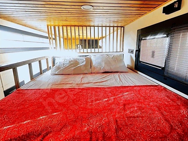 Urla Torasanda Havuzlu, Eşyalı Tiny House Fırsatı - Görsel 14