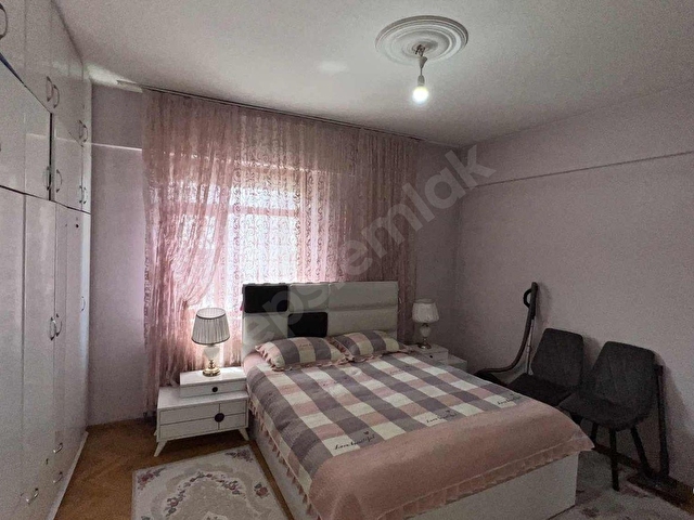 HÜRRİYET ANAYOL ÜSTÜ G.B CEPHE 1.KAT 3+1 180 METRE KOMBİLİ DAİRE - Görsel 13