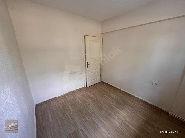 YENİKÖY DE KİRALIK 1+1 EŞYASIZ BODRUM KAT DAİRE - Görsel 15