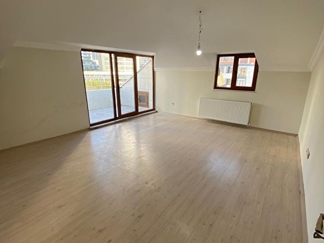 Bomontide 3+1 Teraslı Asansörlü Yeni Bina 140M2