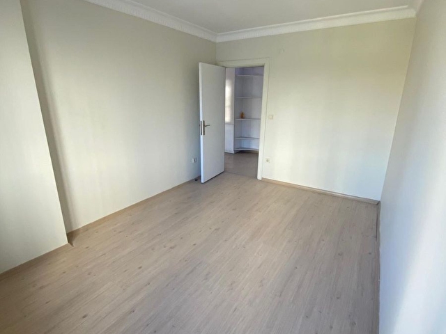 Bomontide 3+1 Teraslı Asansörlü Yeni Bina 140M2