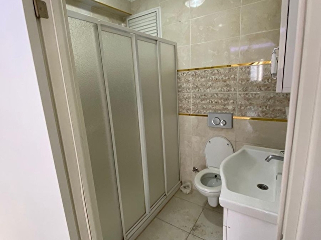 Bomontide 3+1 Teraslı Asansörlü Yeni Bina 140M2