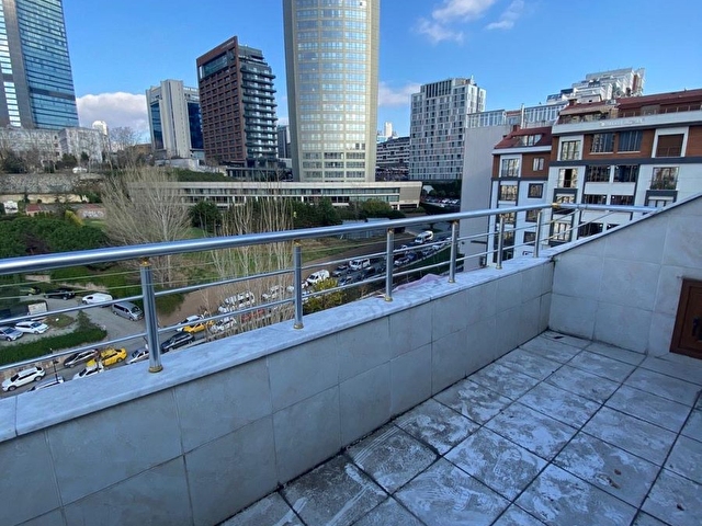 Bomontide 3+1 Teraslı Asansörlü Yeni Bina 140M2