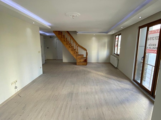 Bomontide 3+1 Teraslı Asansörlü Yeni Bina 140M2