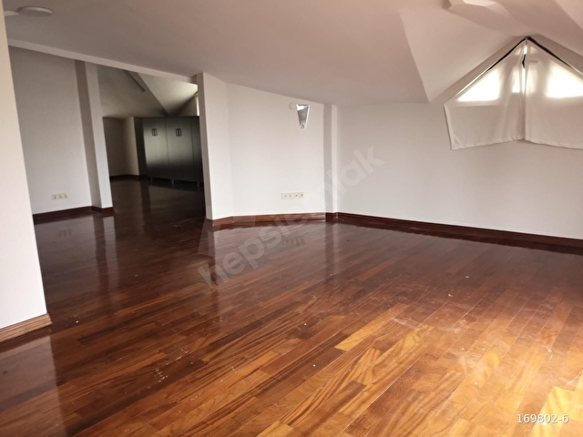 BAHÇEŞEHİR BADEM VİLLALARINDA SATILIK 6+2 VİLLA - Görsel 27