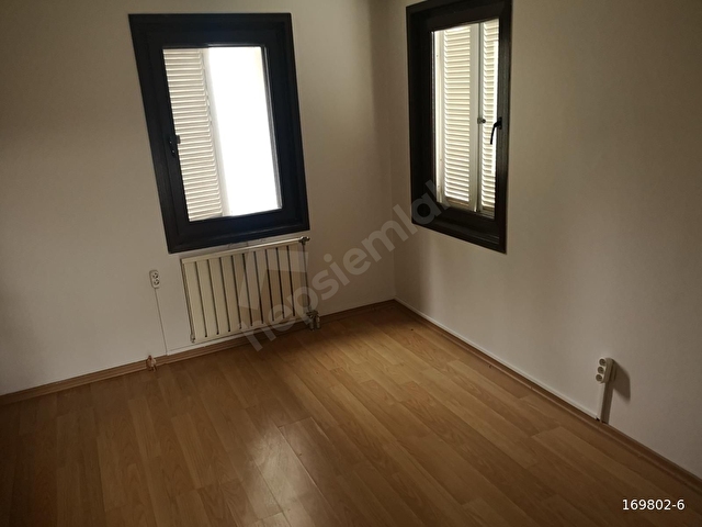 BAHÇEŞEHİR BADEM VİLLALARINDA SATILIK 6+2 VİLLA - Görsel 21