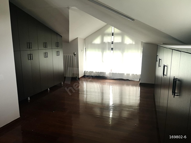 BAHÇEŞEHİR BADEM VİLLALARINDA SATILIK 6+2 VİLLA - Görsel 29