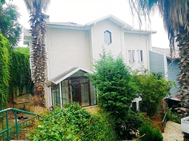BAHÇEŞEHİR BADEM VİLLALARINDA SATILIK 6+2 VİLLA - Görsel 2