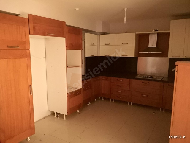 BAHÇEŞEHİR BADEM VİLLALARINDA SATILIK 6+2 VİLLA - Görsel 11