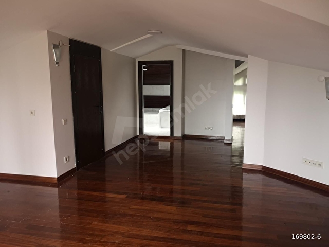 BAHÇEŞEHİR BADEM VİLLALARINDA SATILIK 6+2 VİLLA - Görsel 30